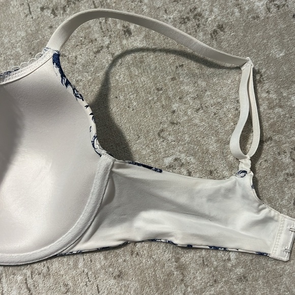 Body By Victoria Bra - Picture 7 of 9